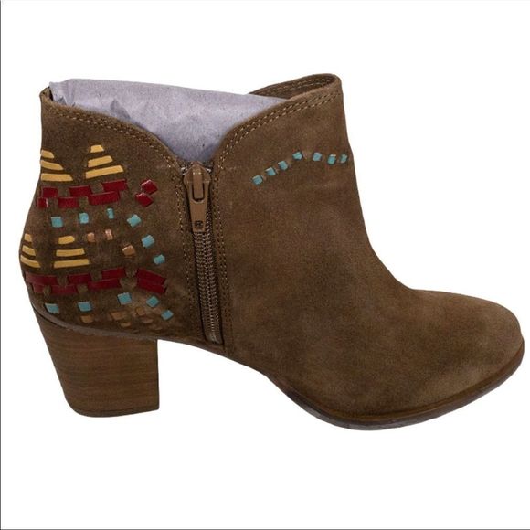•NAUGHTY MONKEY• NWOB brown Aztec/tribal ankle print booties - Picture 3 of 10